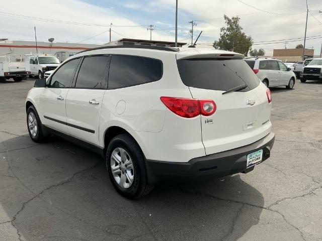 Chevrolet Traverse FWD 4dr LS 2011