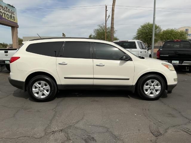 Chevrolet Traverse FWD 4dr LS 2011
