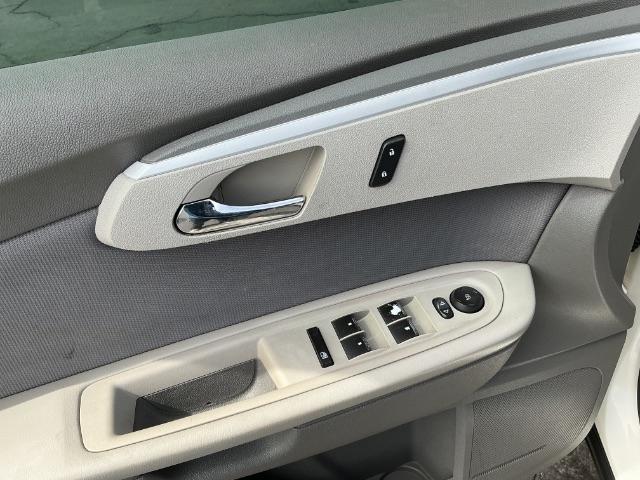 Chevrolet Traverse FWD 4dr LS 2011