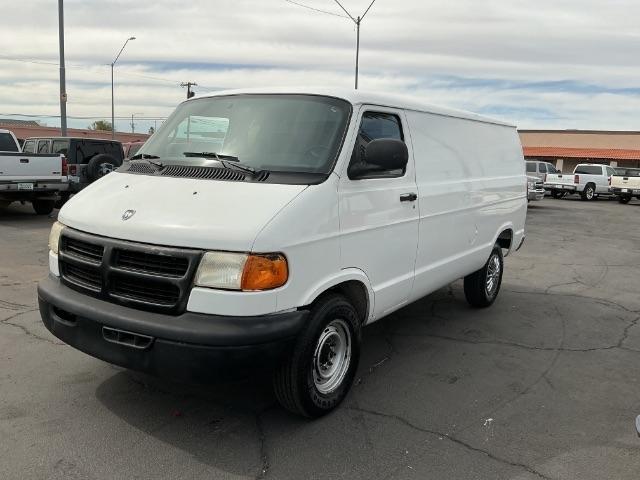 Dodge Ram Van 3500 127" WB 2002