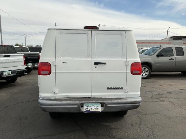 Dodge Ram Van 3500 127" WB 2002