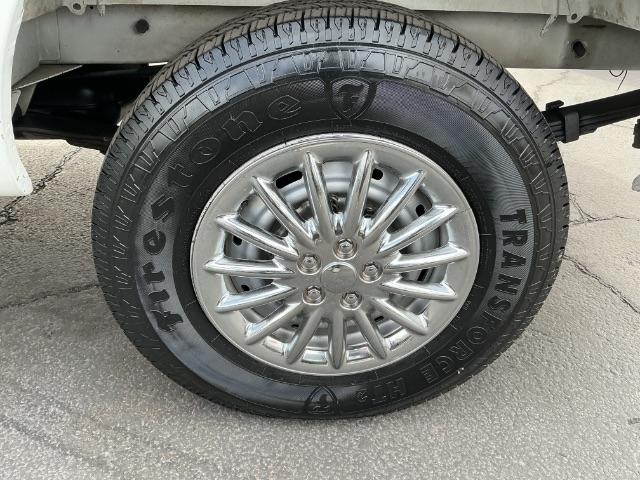 Dodge Ram Van 3500 127" WB 2002