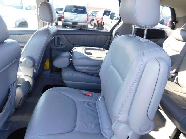 Toyota Sienna 5dr XLE FWD (Natl) 2004