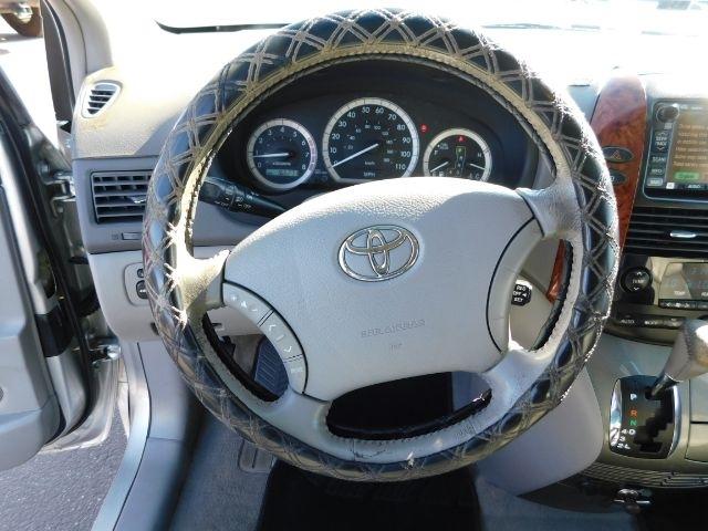 Toyota Sienna 5dr XLE FWD (Natl) 2004