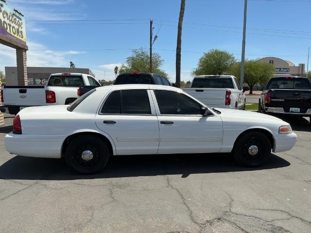 Ford Police Interceptor 4dr Sdn w/3.27 Axle 2011