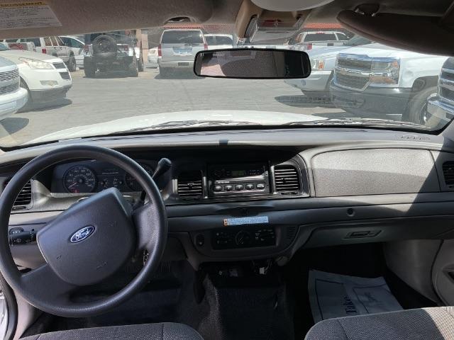 Ford Police Interceptor 4dr Sdn w/3.27 Axle 2011