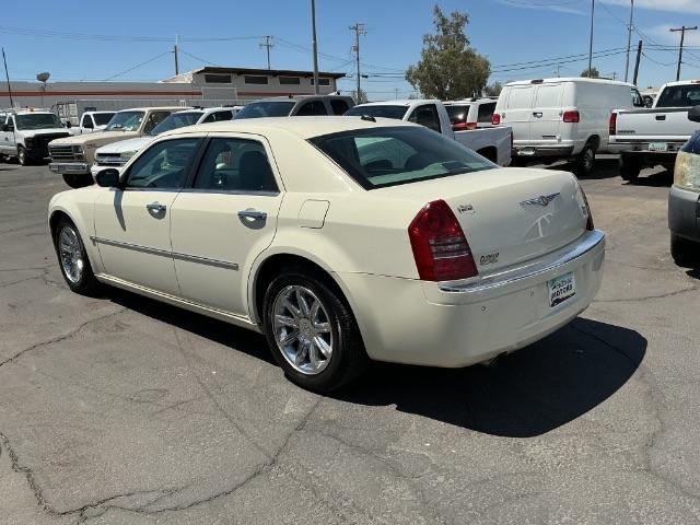 Chrysler 300 4dr Sdn 300C 2006