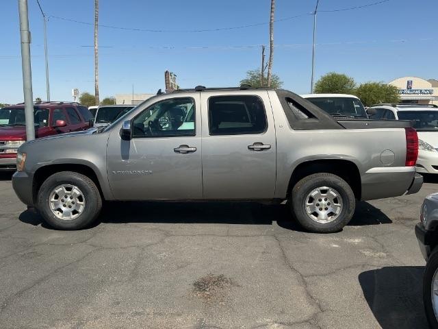 Chevrolet Avalanche 2WD Crew Cab 130" LT w/2LT 2008