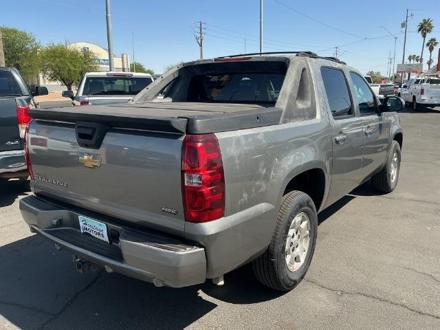 Chevrolet Avalanche 2WD Crew Cab 130" LT w/2LT 2008
