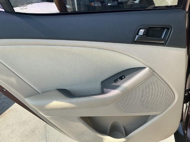 Kia Optima 4dr Sdn LX 2013