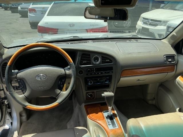 Infiniti QX4 4dr SUV Luxury 4WD 2002