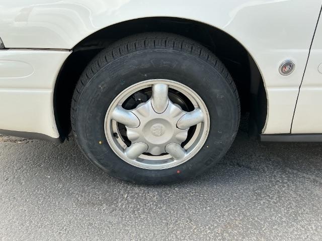 Buick LeSabre 4dr Sdn Limited 2001