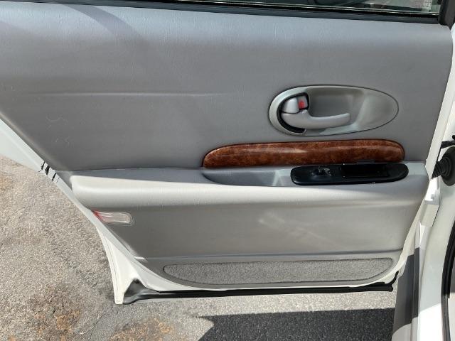 Buick LeSabre 4dr Sdn Limited 2001