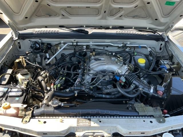 Nissan Frontier 2WD SE King Cab V6 Manual Desert Runner 2001