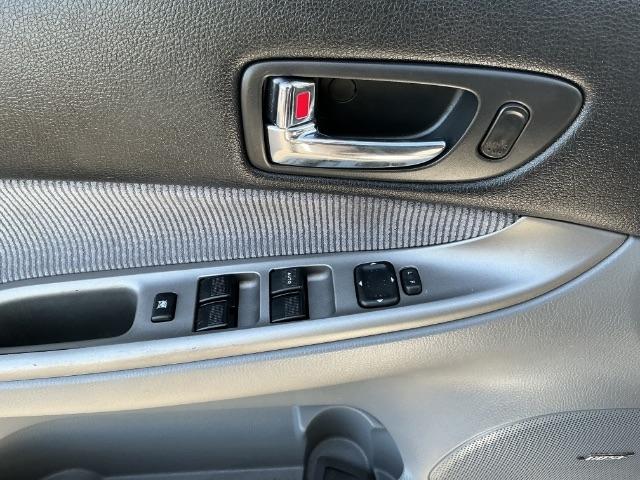 Mazda MAZDA6 4dr Sdn i Manual I4 2004