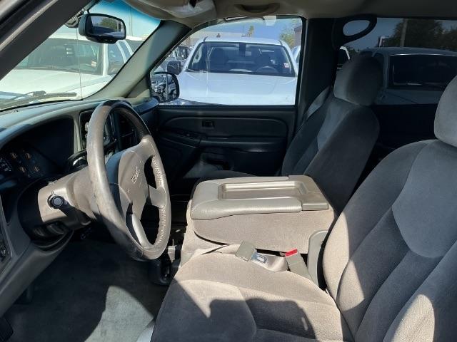 GMC Sierra 1500 Crew Cab 143.5" WB SLE 2005
