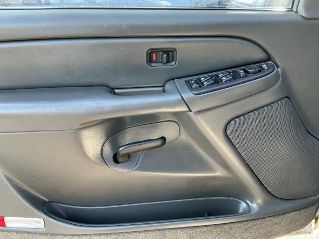 GMC Sierra 1500 Crew Cab 143.5" WB SLE 2005