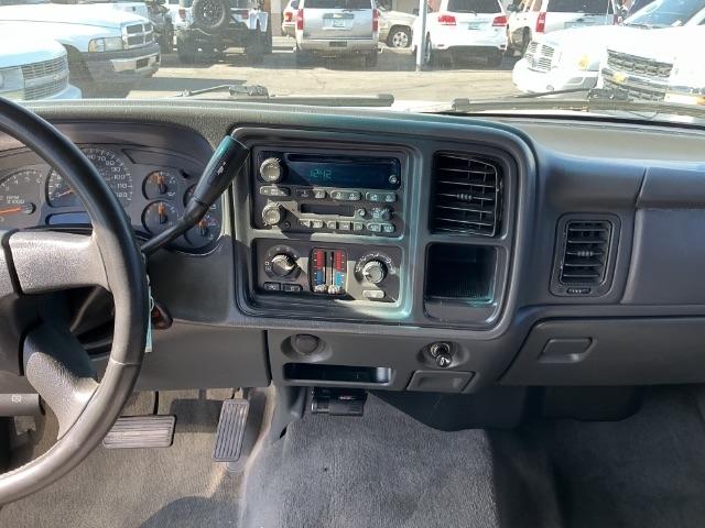 GMC Sierra 1500 Crew Cab 143.5" WB SLE 2005