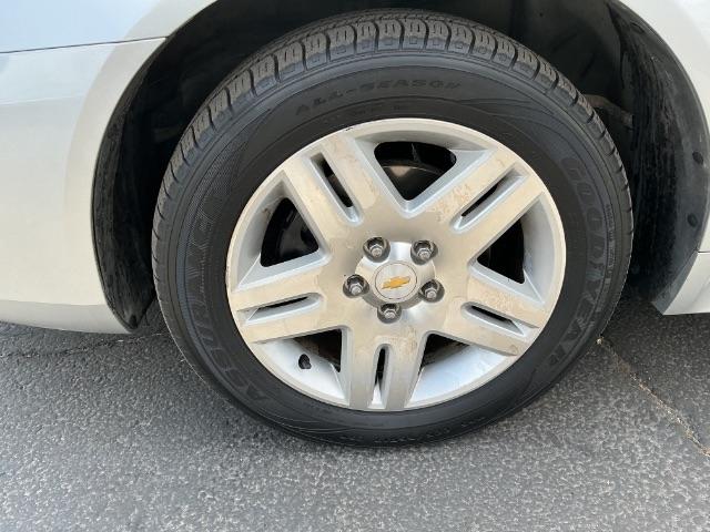 Chevrolet Impala 4dr Sdn LT 2010