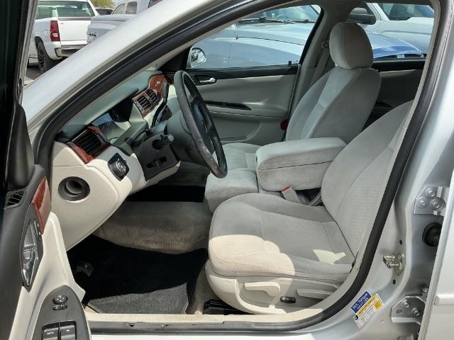 Chevrolet Impala 4dr Sdn LT 2010
