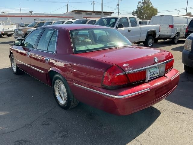 Mercury Grand Marquis 4dr Sdn LS Ultimate 2002