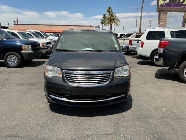 Chrysler Town & Country 4dr Wgn Limited 2011