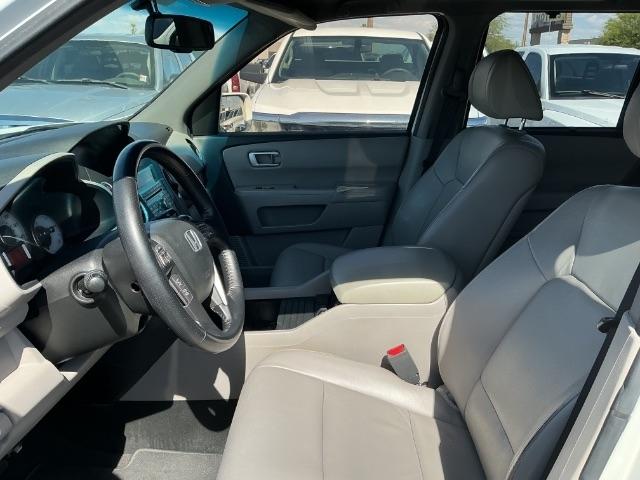 Honda Pilot 2WD 4dr Touring w/Navi 2010