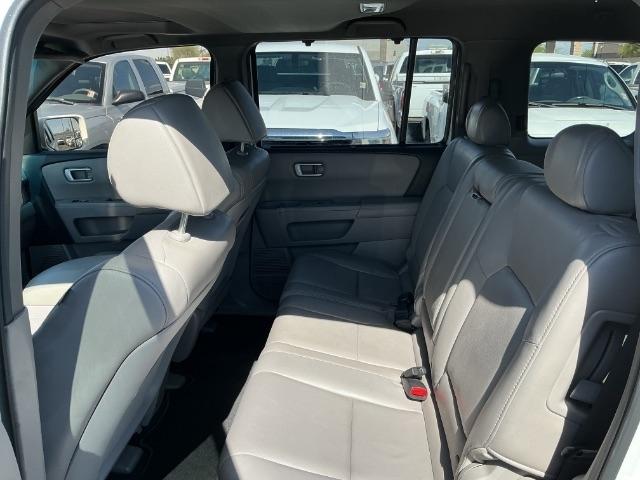 Honda Pilot 2WD 4dr Touring w/Navi 2010