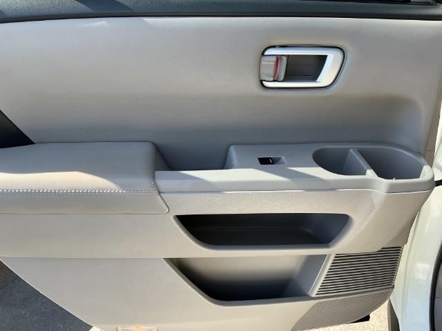 Honda Pilot 2WD 4dr Touring w/Navi 2010