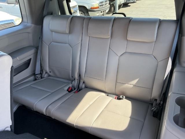 Honda Pilot 2WD 4dr Touring w/Navi 2010