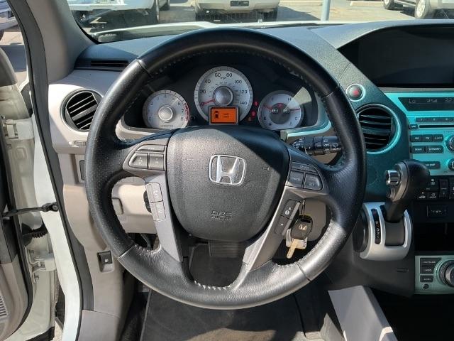 Honda Pilot 2WD 4dr Touring w/Navi 2010