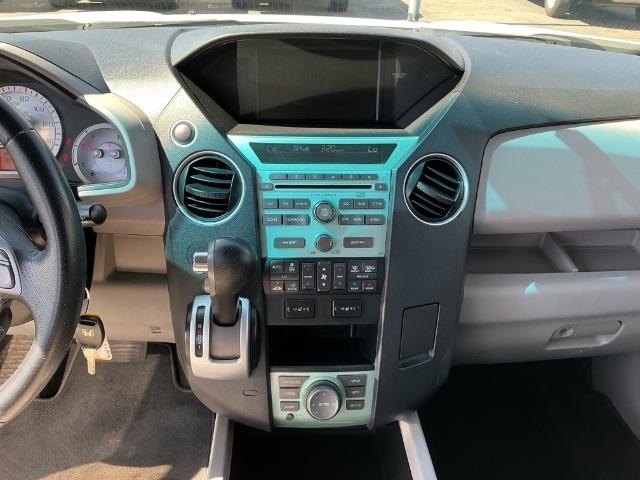Honda Pilot 2WD 4dr Touring w/Navi 2010