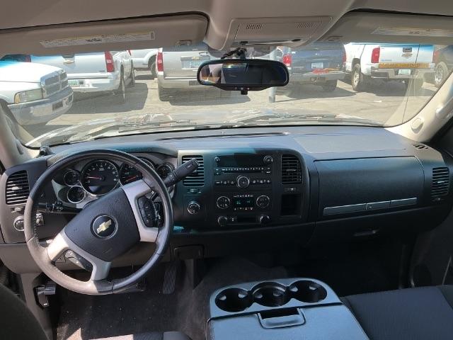 Chevrolet Silverado 1500 4WD Crew Cab 143.5" LT 2012