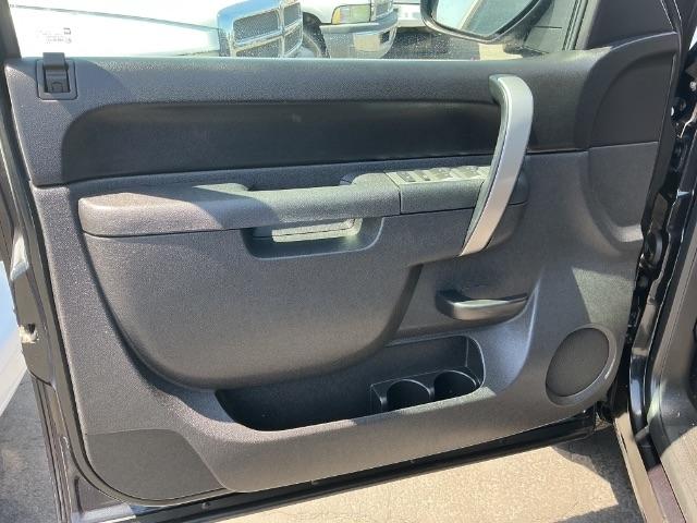 Chevrolet Silverado 1500 4WD Crew Cab 143.5" LT 2012