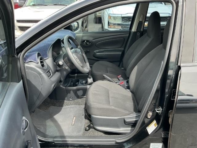 Nissan Versa 4dr Sdn Manual 1.6 S 2016