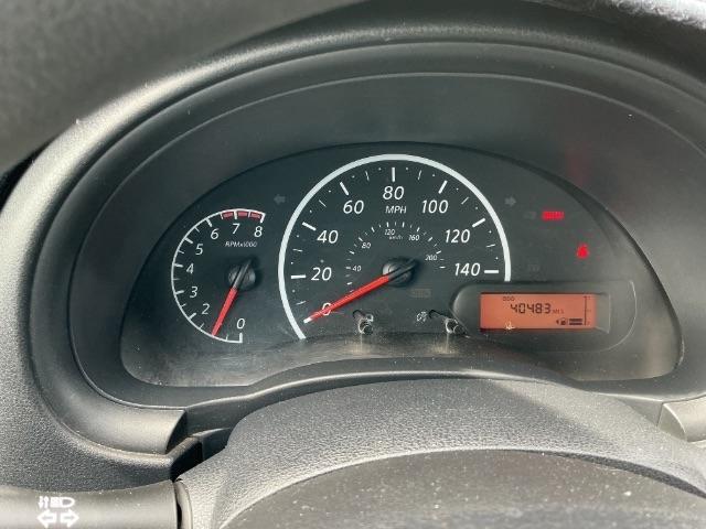 Nissan Versa 4dr Sdn Manual 1.6 S 2016