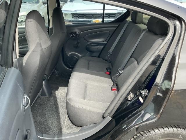 Nissan Versa 4dr Sdn Manual 1.6 S 2016