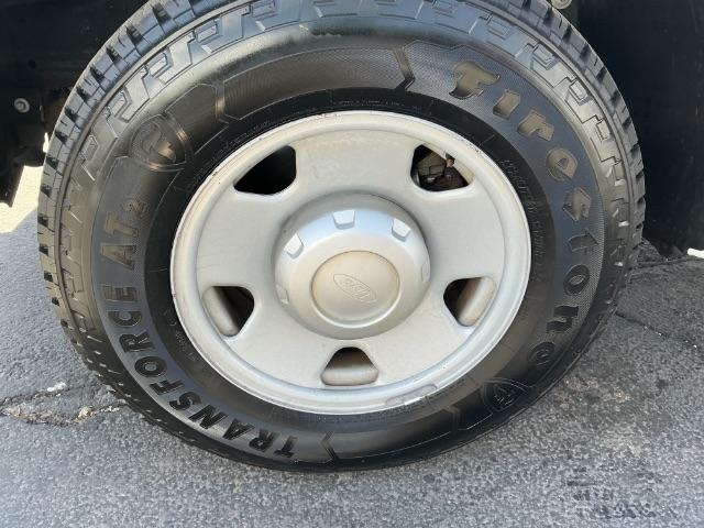 Ford Super Duty F-250 Supercab 142" Lariat 2005