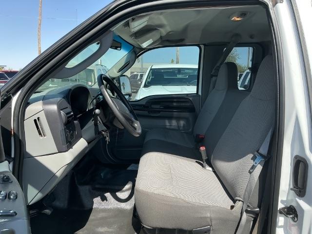 Ford Super Duty F-250 Supercab 142" Lariat 2005