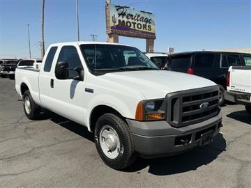 2005 Ford Super Duty F-250 Supercab 142" XL