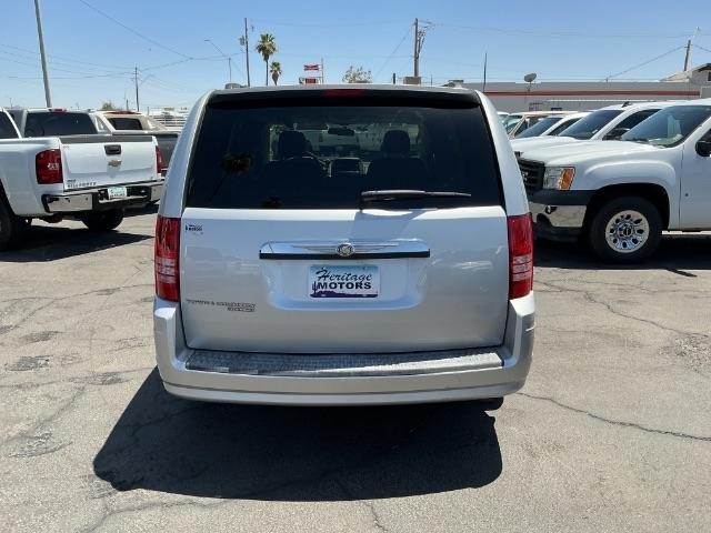 Chrysler Town & Country 4dr Wgn Touring 2008