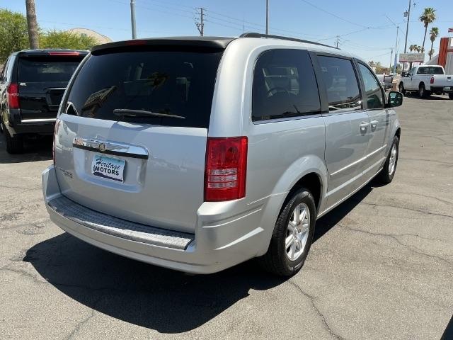 Chrysler Town & Country 4dr Wgn Touring 2008