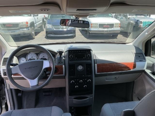 Chrysler Town & Country 4dr Wgn Touring 2008