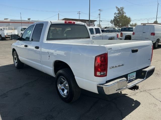 Dodge Ram 1500 4dr Quad Cab 140.5" WB SLT 2004