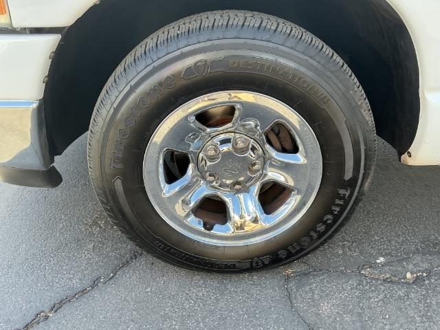 Dodge Ram 1500 4dr Quad Cab 140.5" WB SLT 2004