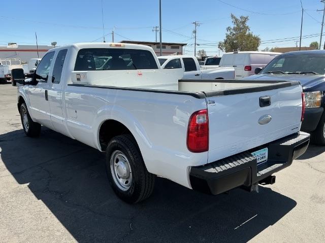 Ford Super Duty F-250 SRW 2WD SuperCab 142" Lariat 2012