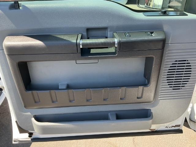 Ford Super Duty F-250 SRW 2WD SuperCab 142" Lariat 2012