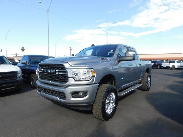 RAM 2500 Big Horn 4x4 Crew Cab 6'4" Box 2024