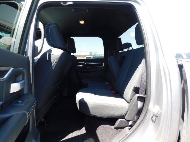 RAM 2500 Big Horn 4x4 Crew Cab 6'4" Box 2024