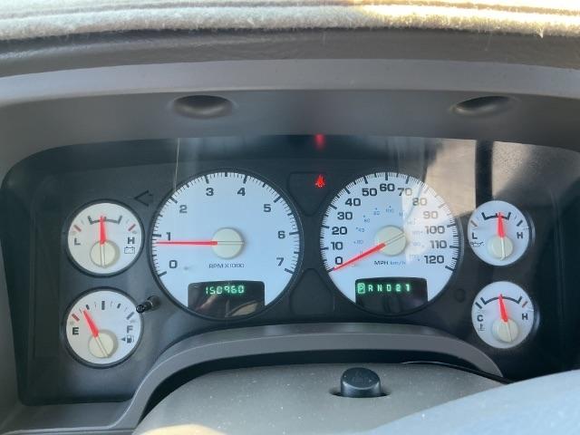 Dodge Ram 1500 4dr Quad Cab 140.5" WB SLT 2004
